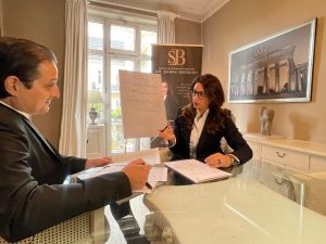 Ghost Negotiator als unsichtbare Kraft hinter millionenschweren Deals – so maximieren sie den Verhandlungserfolg Ghost Negotiator als unsichtbare Kraft hinter millionenschweren Deals – so maximieren sie den Verhandlungserfolg